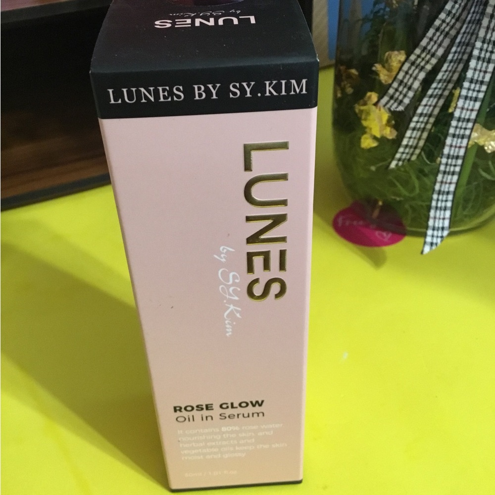 LUNES Rose Glow Oil in Serum